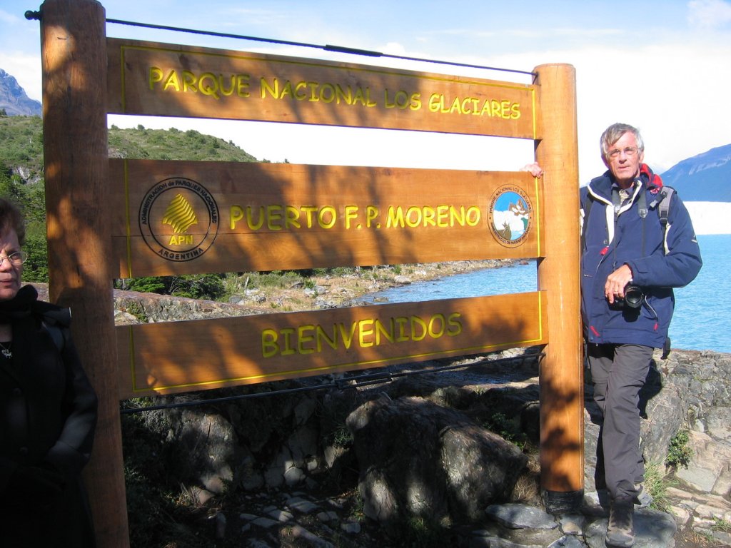 11-Puerto Perito Moreno, to the glacier with the boat.jpg - Puerto Perito Moreno, to the glacier with the boat